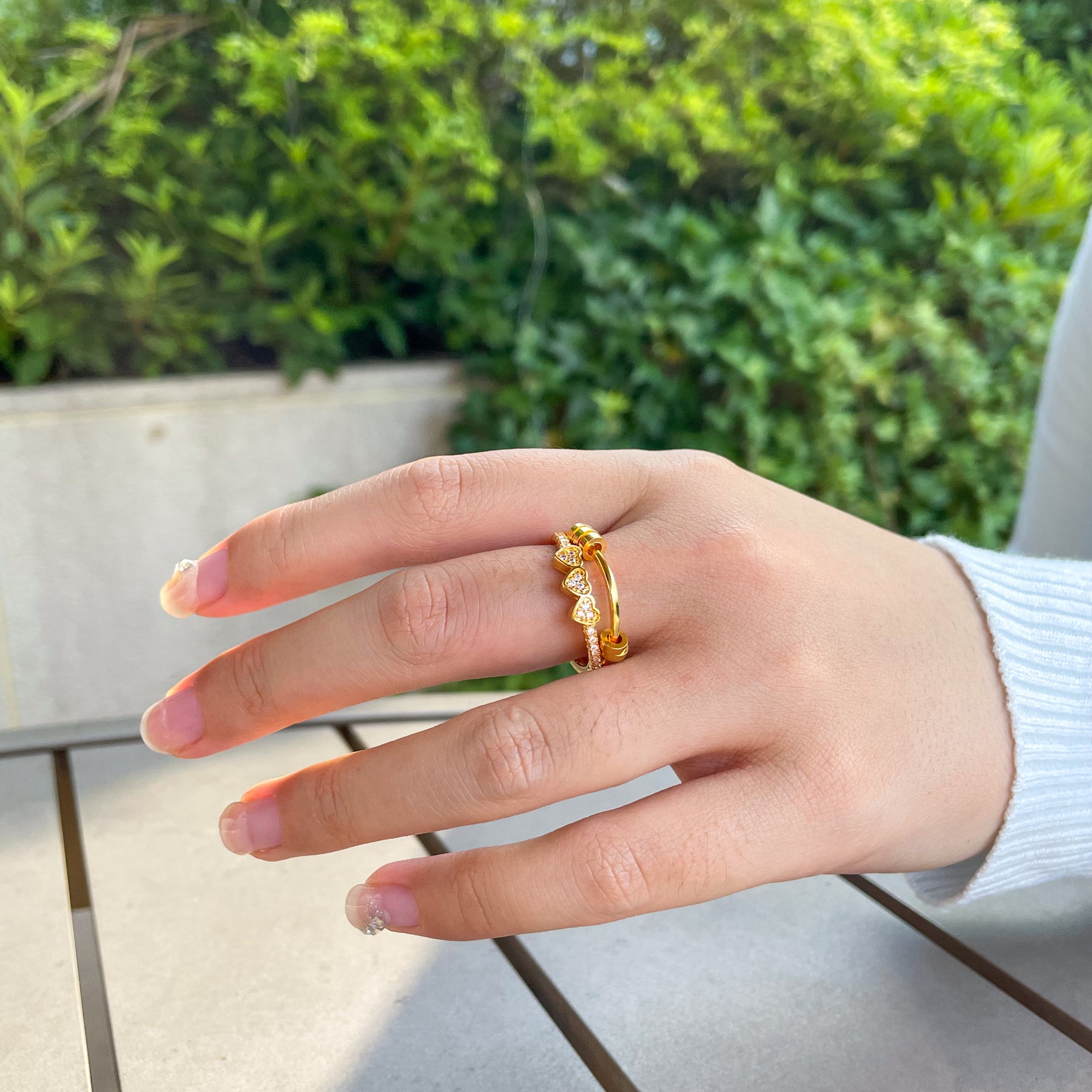 Anel Anti Ansiedade Três Corações Banhado a Ouro 18k