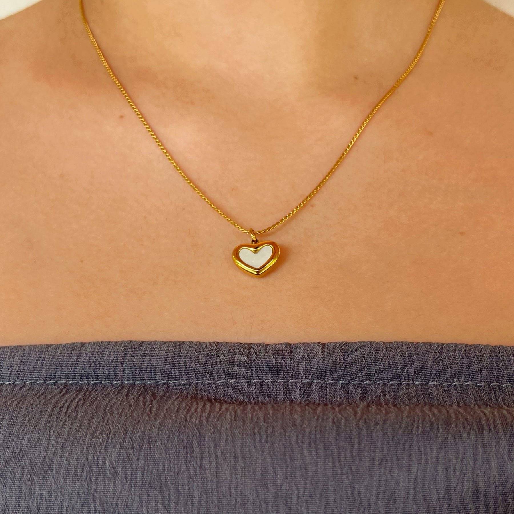 Colar Coração Pérola Banhado a Ouro 18k - Estefânia