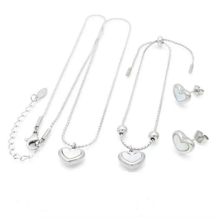 Conjunto De Joias Coração Pérola Banhado em Ouro 18k (Colar, Brinco, Pulseira)