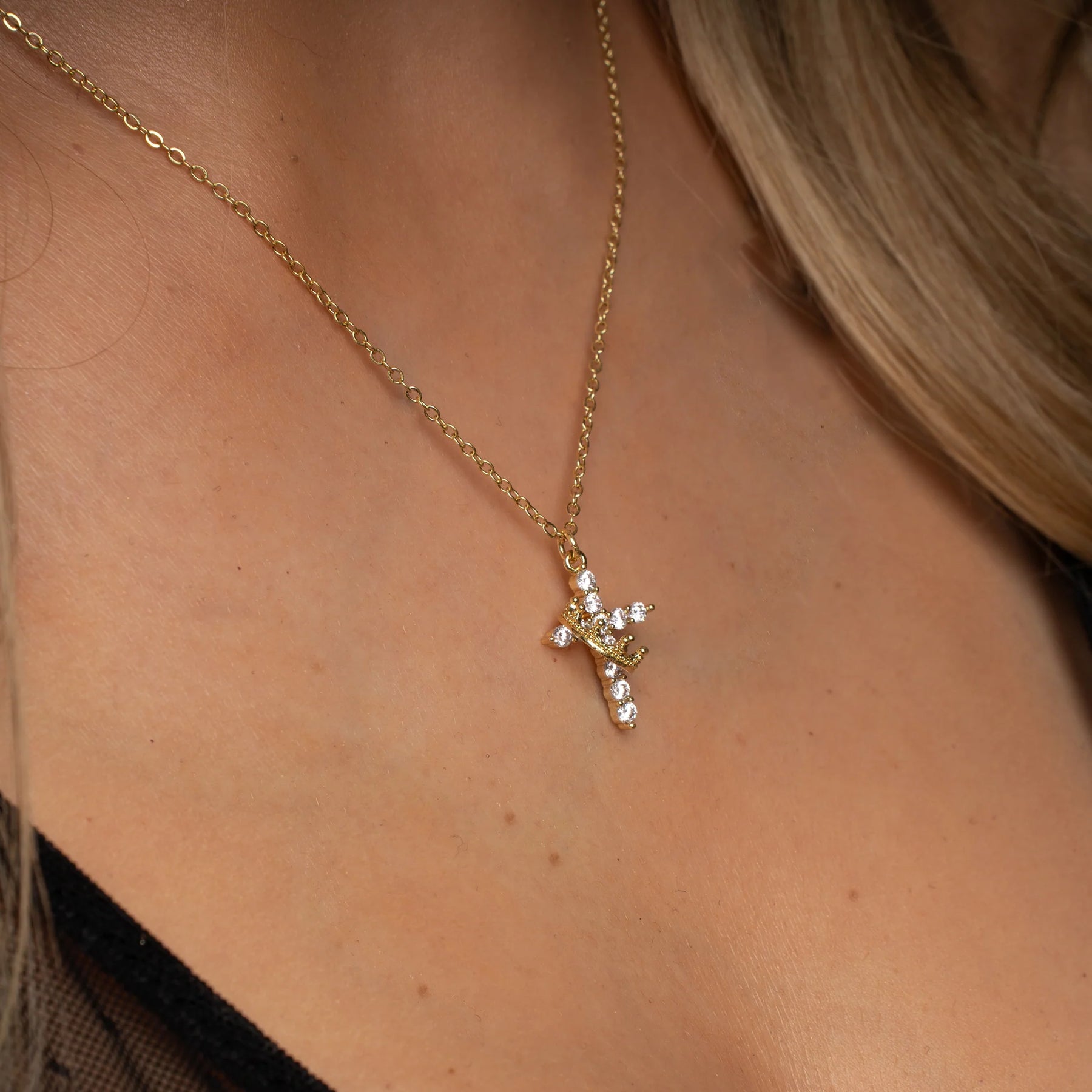Filha - Colar Cruz do Rei Banhado a Ouro 18k