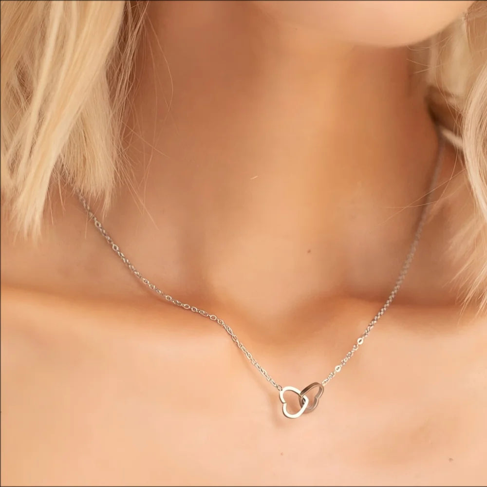 Para Minha Filha - Colar Duplo Coração Entrelaçados Banhado a Ouro 18k