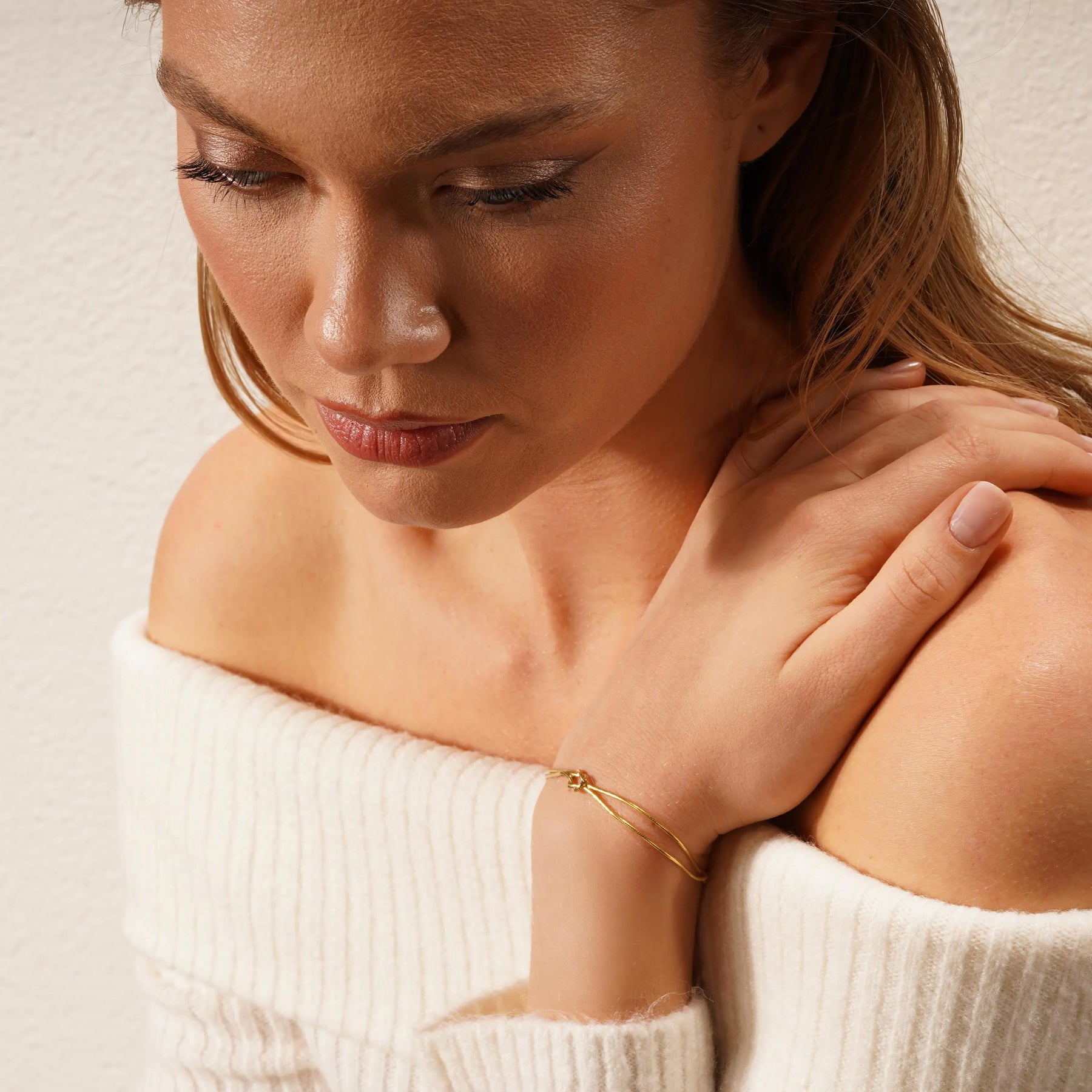 Pulseira Nó Infinito Banhado a Ouro 18k - Compre 1 Leve 2