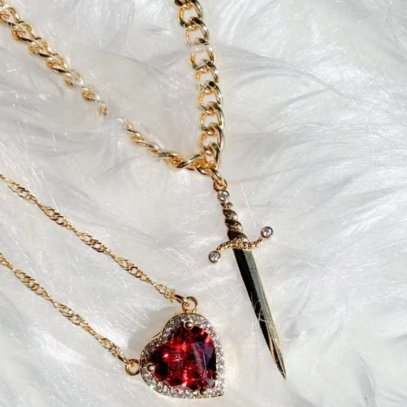 Colar Coração e Espada Banhado a Ouro 18k - 2 em 1