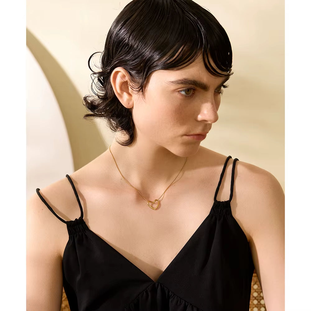 Colar Coração Sereno Banhado a Ouro 18k