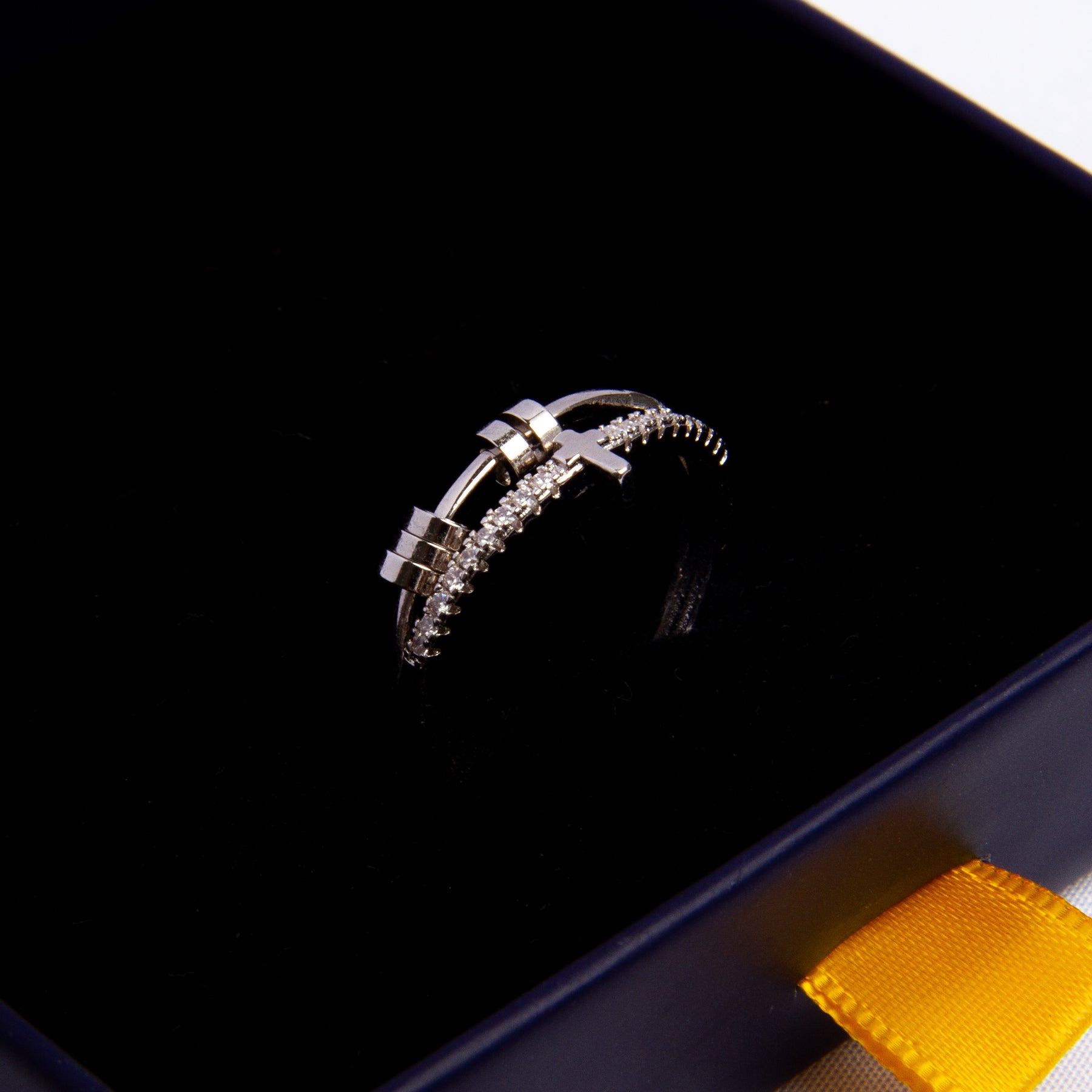 Anel Anti Ansiedade Cruz Banhado a Ouro 18k