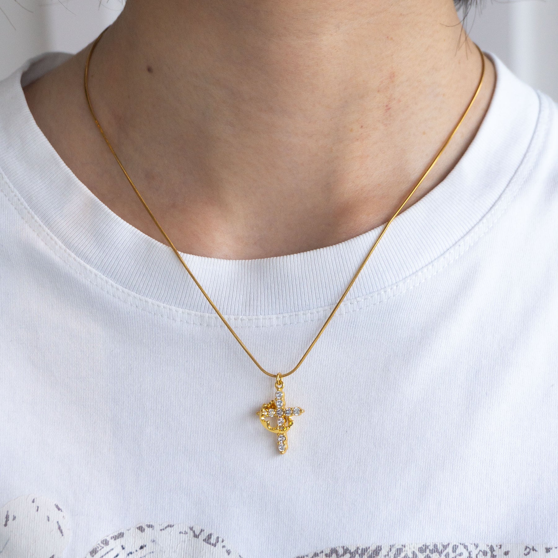 Minha Neta - Colar Cruz do Rei Anti-Stress Banhado a Ouro 18k