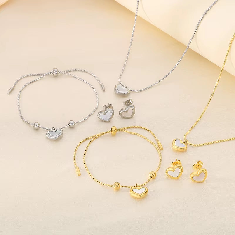 Conjunto De Joias Coração Pérola Banhado em Ouro 18k (Colar, Brinco, Pulseira)