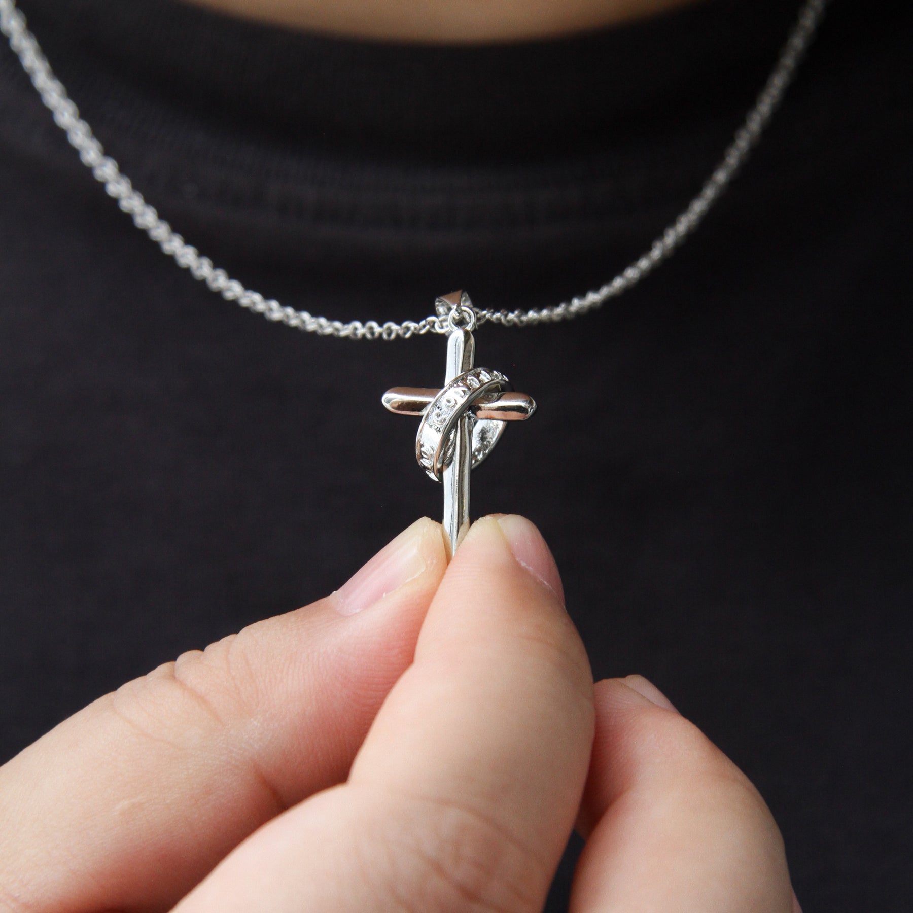 Para Meu Filho- Colar Cruz Antiansiedade Banhado a Ouro 18k